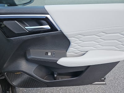 2025 Mitsubishi Outlander Platinum Edition