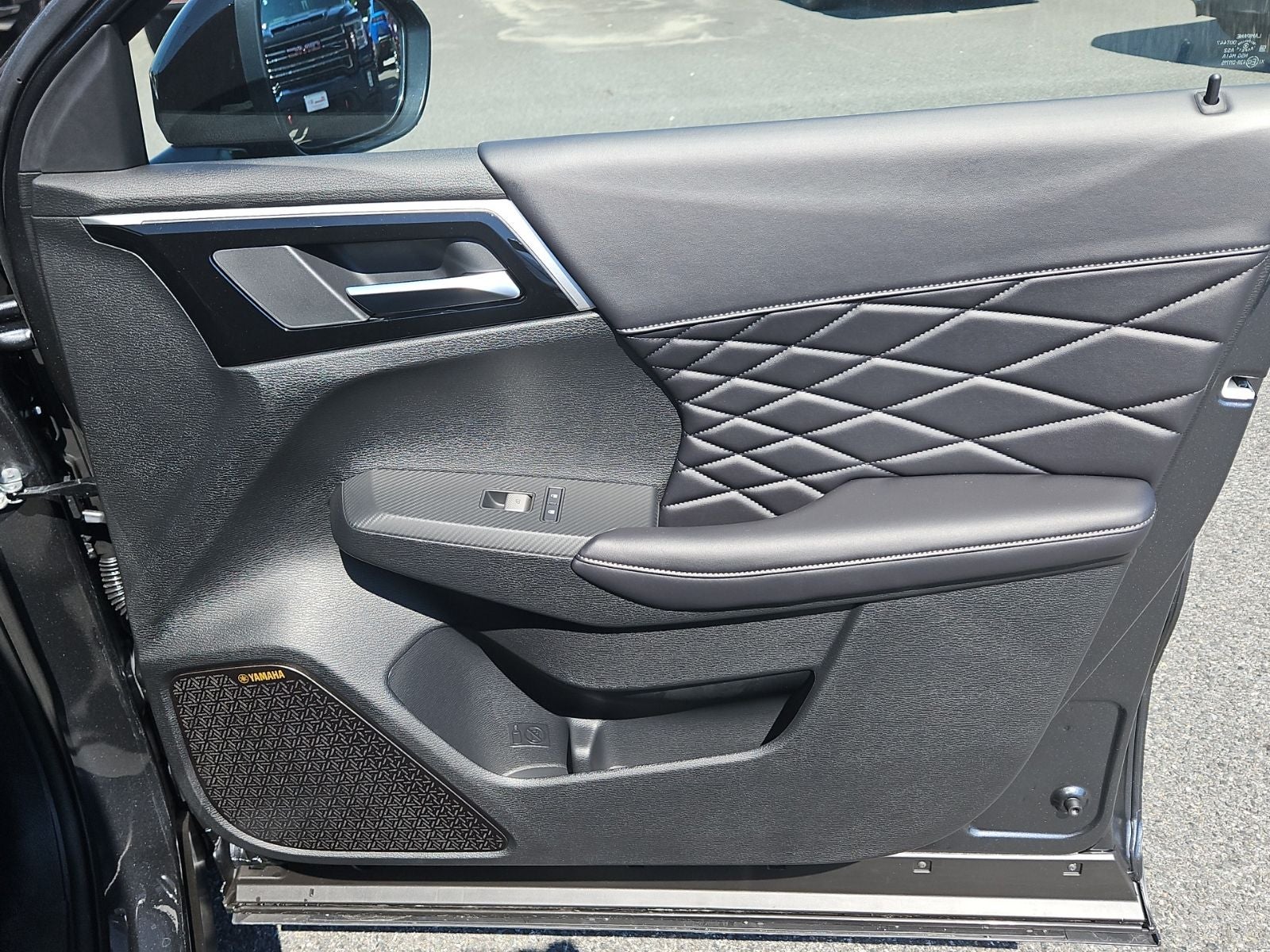 2026 Mitsubishi Outlander Black Edition