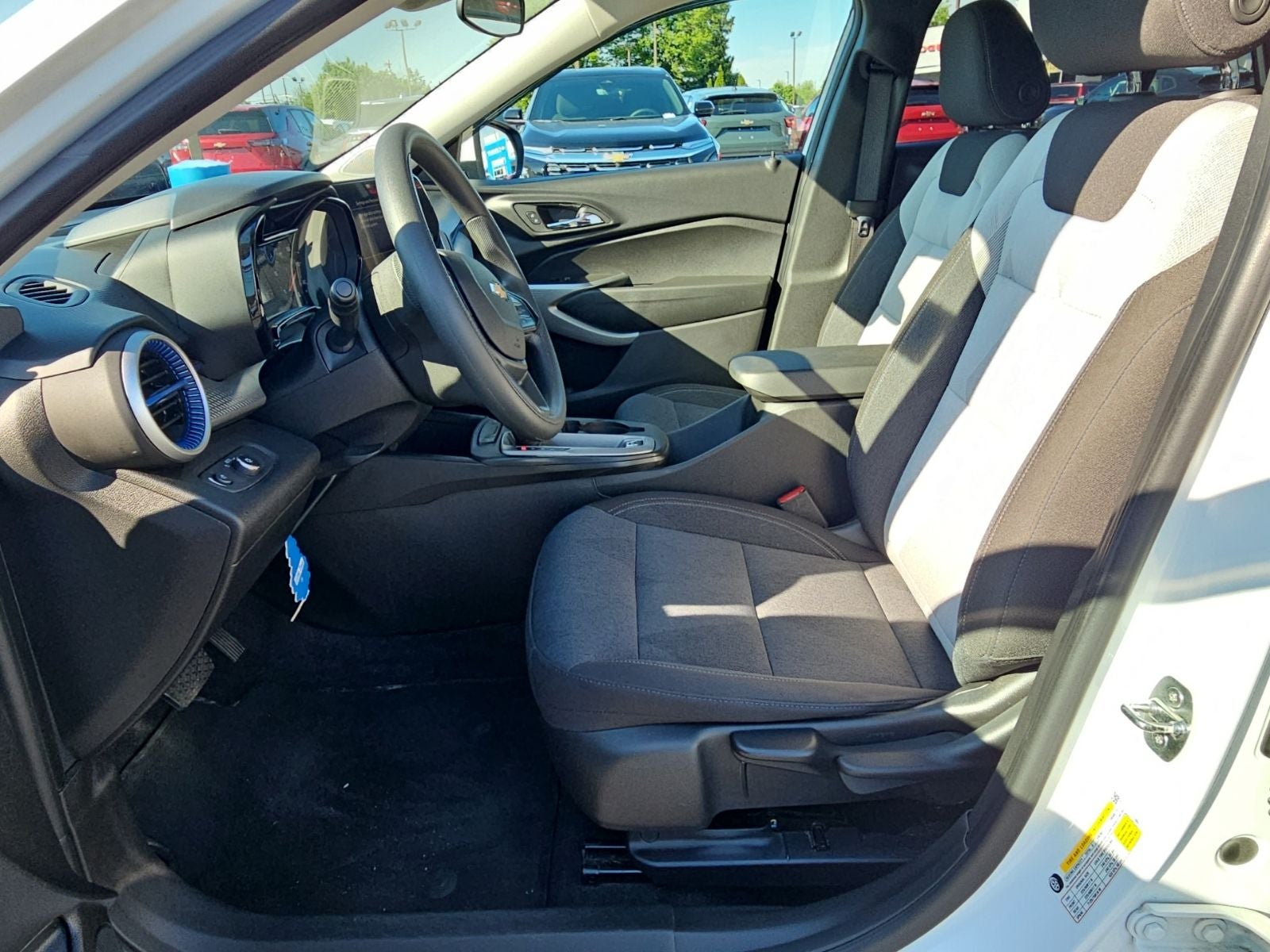 2024 Chevrolet Trax FWD SP