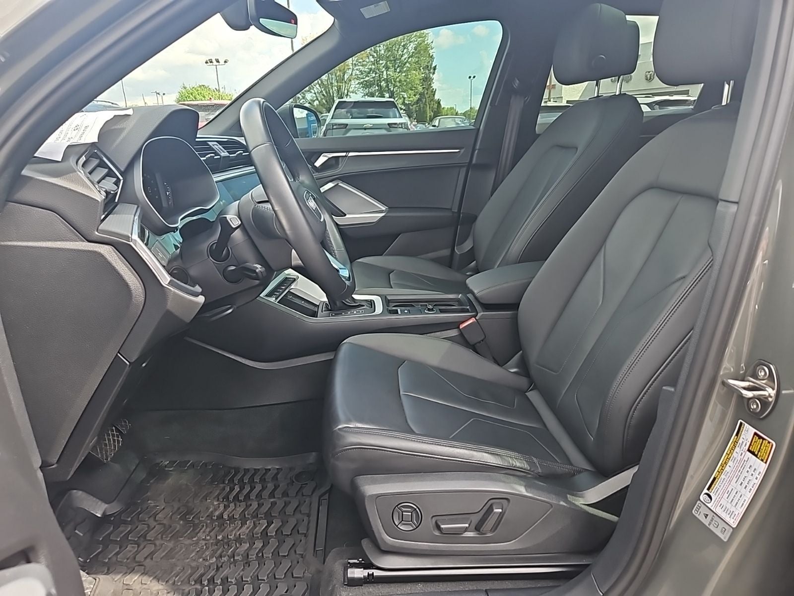 2022 Audi Q3 Premium 40 TFSI quattro Tiptronic