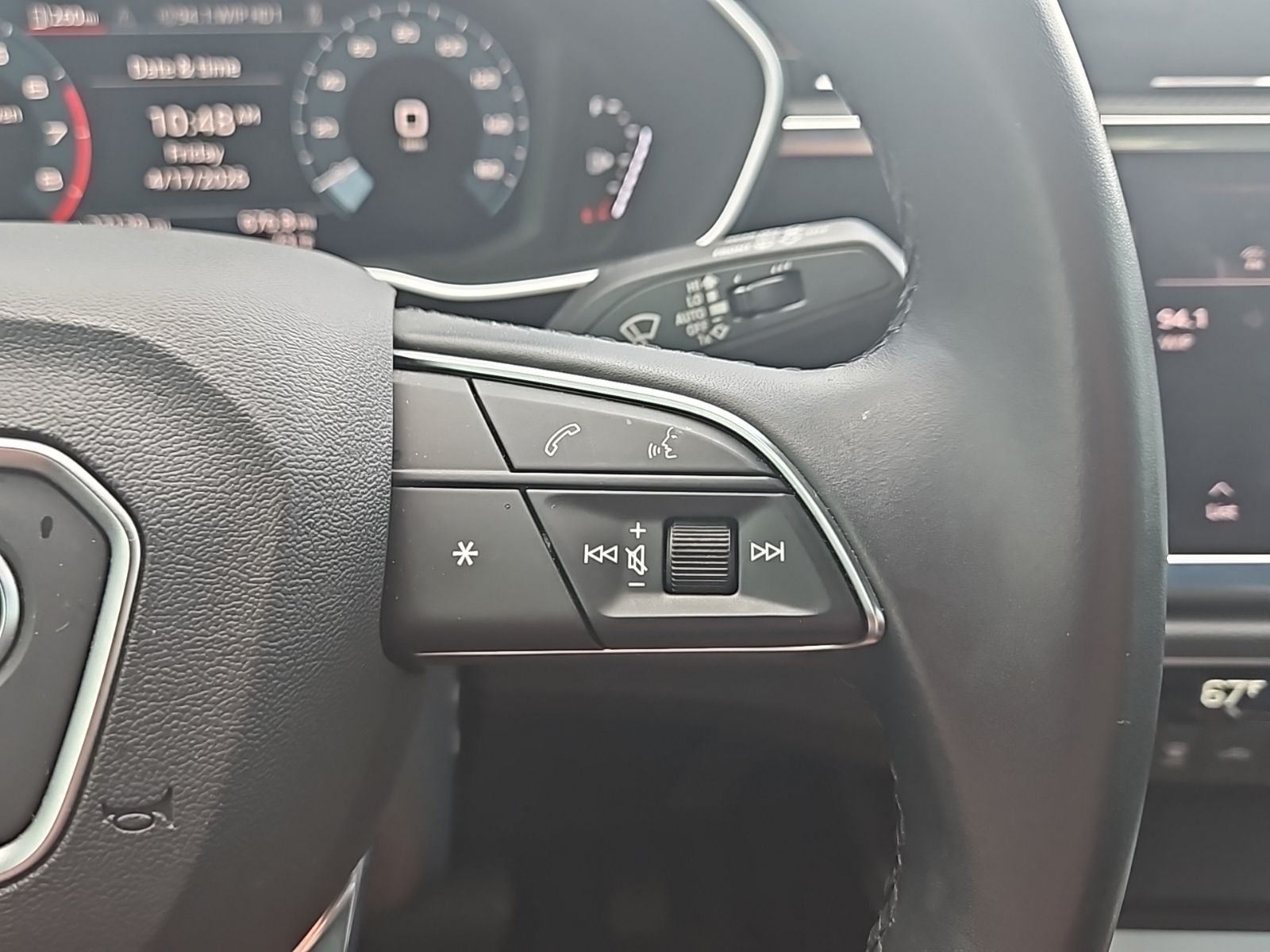 2022 Audi Q3 Premium 40 TFSI quattro Tiptronic