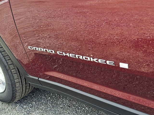2026 Jeep Grand Cherokee Laredo