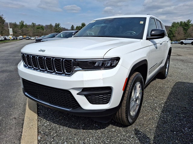 2026 Jeep Grand Cherokee Laredo