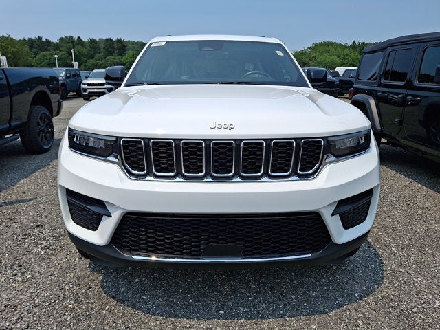 2026 Jeep Grand Cherokee Laredo