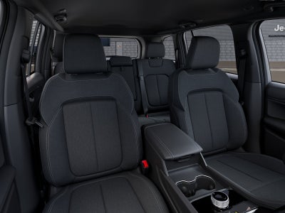 2026 Jeep Grand Cherokee Laredo