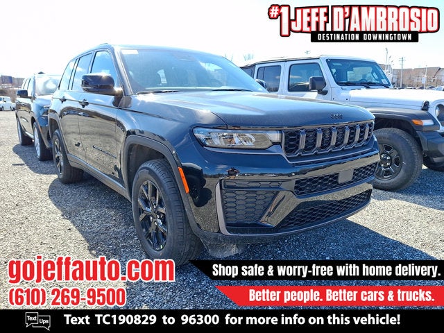 2026 Jeep Grand Cherokee Laredo Altitude