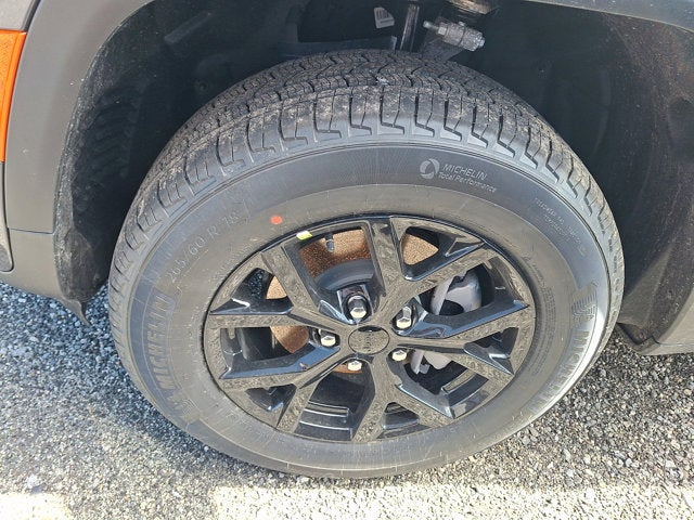 2026 Jeep Grand Cherokee Laredo Altitude