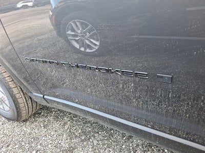 2026 Jeep Grand Cherokee Laredo Altitude