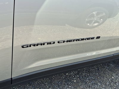 2026 Jeep Grand Cherokee Laredo Altitude