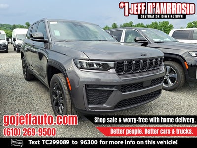 2026 Jeep Grand Cherokee Laredo Altitude