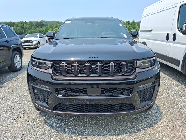 2026 Jeep Grand Cherokee 85th Anniversary Edition