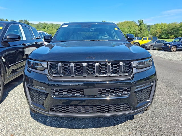 2027 Jeep Grand Cherokee Limited Reserve