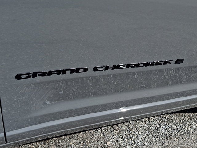2027 Jeep Grand Cherokee Limited Reserve