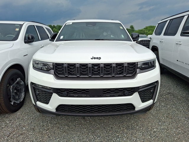 2026 Jeep Grand Cherokee 85th Anniversary Edition