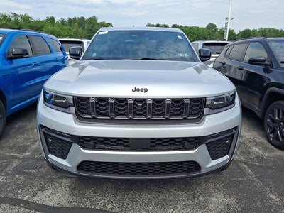 2026 Jeep Grand Cherokee 85th Anniversary Edition