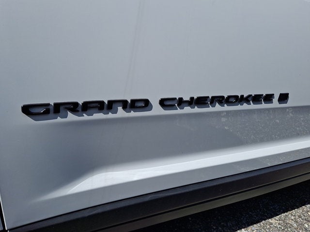 2027 Jeep Grand Cherokee Limited Reserve