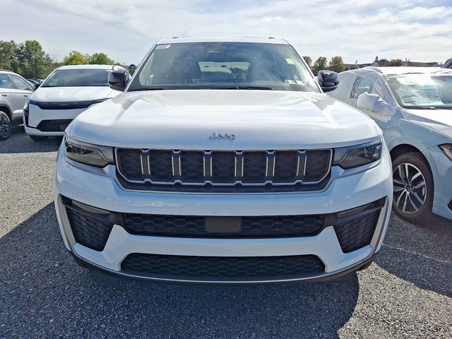 2027 Jeep Grand Cherokee Limited Reserve