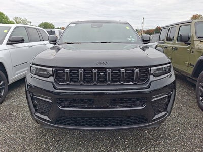 2027 Jeep Grand Cherokee Limited Reserve