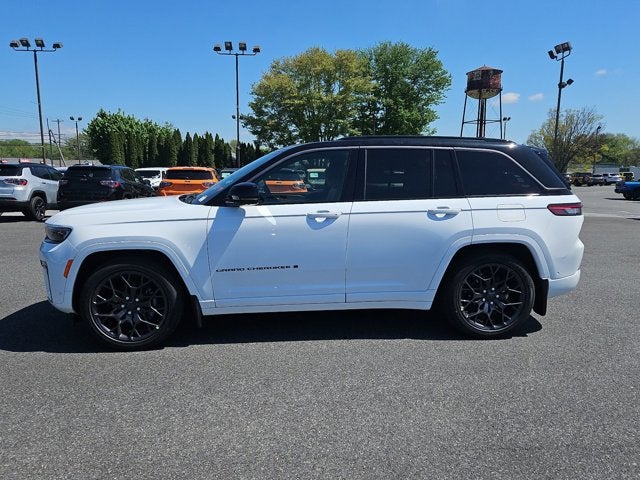 2026 Jeep Grand Cherokee Summit