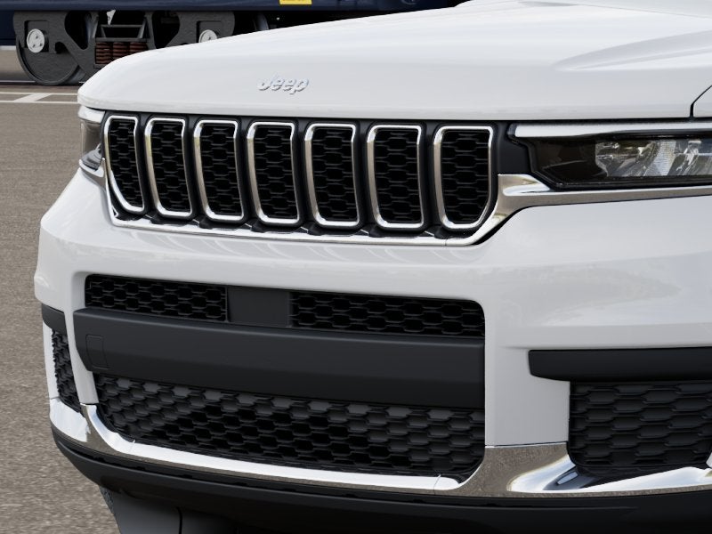2027 Jeep Grand Cherokee L Laredo