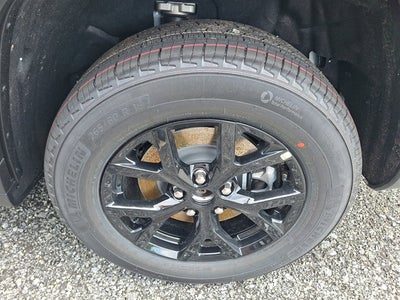 2026 Jeep Grand Cherokee L Laredo Altitude