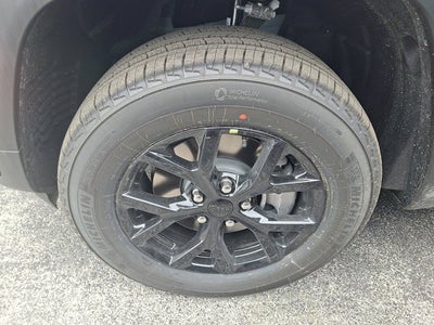 2026 Jeep Grand Cherokee L Laredo Altitude
