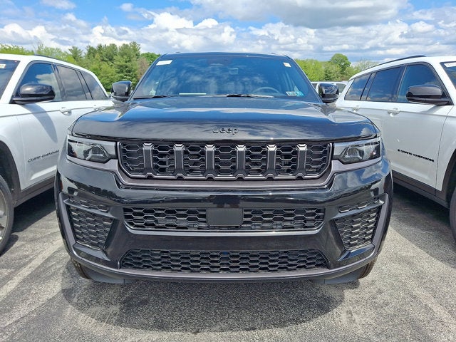 2026 Jeep Grand Cherokee L Laredo Altitude