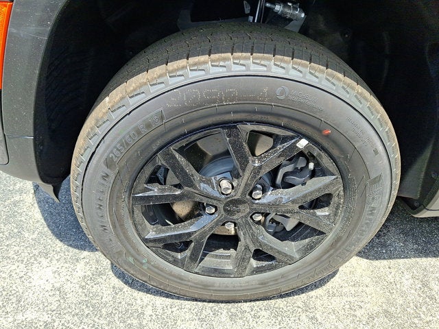 2026 Jeep Grand Cherokee L Laredo Altitude