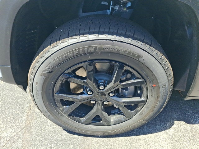2026 Jeep Grand Cherokee L Laredo Altitude