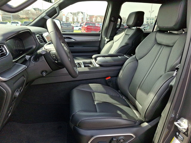 2026 Jeep Grand Wagoneer L 4x4