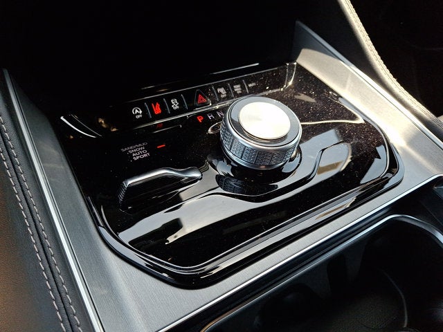2026 Jeep Grand Wagoneer L 4x4