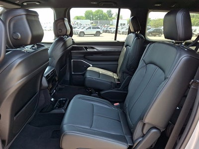 2026 Jeep Grand Wagoneer L 4x4