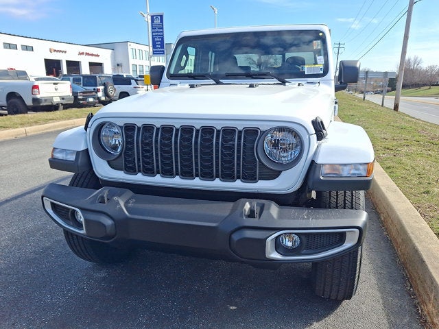 2026 Jeep Gladiator Sahara