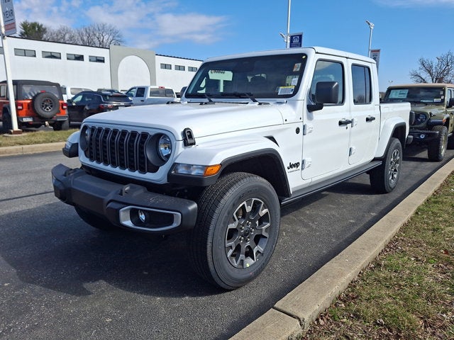 2026 Jeep Gladiator Sahara