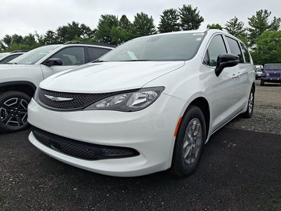 2027 Chrysler Pacifica LX