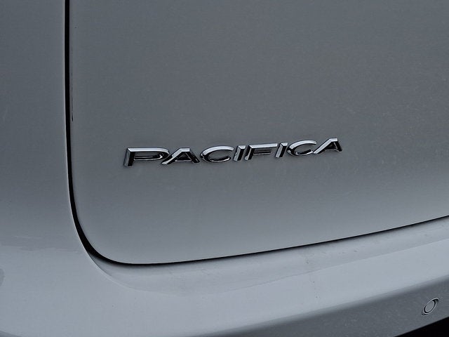 2027 Chrysler Pacifica LX