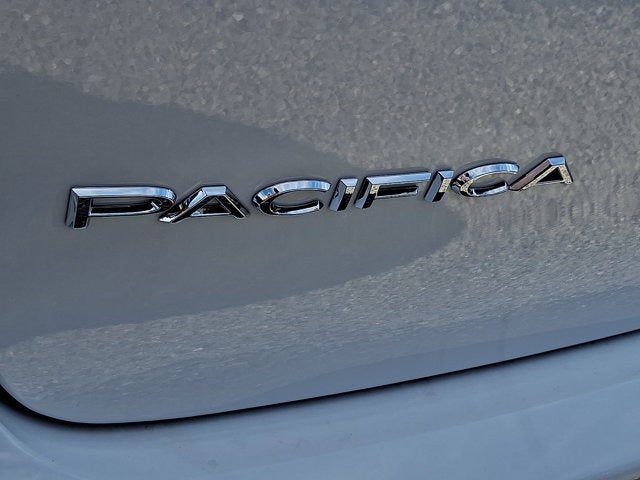2027 Chrysler Pacifica LX