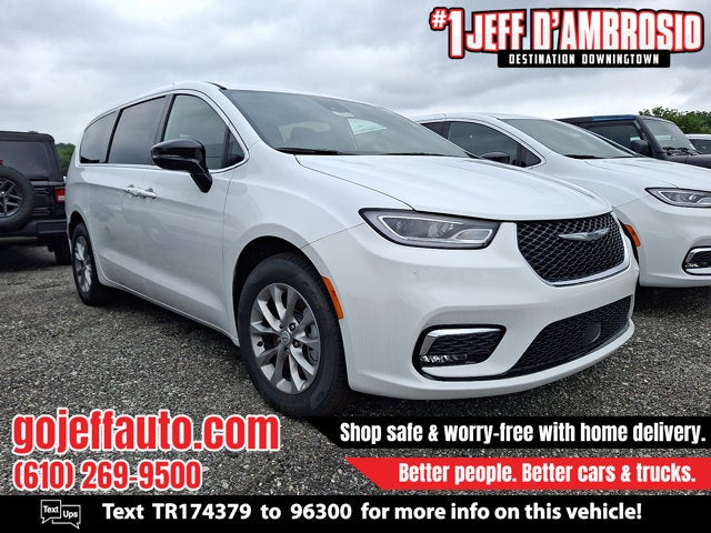 2026 Chrysler Pacifica Select