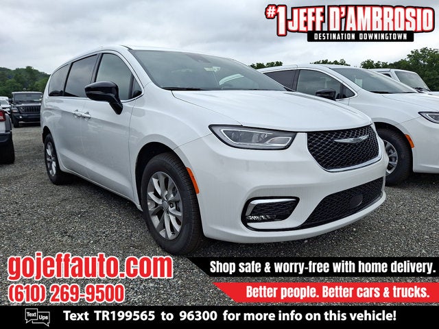 2026 Chrysler Pacifica Select