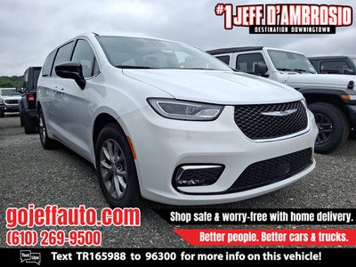 2026 Chrysler Pacifica Select