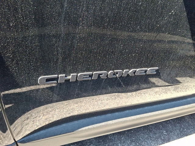 2026 Jeep Cherokee Laredo