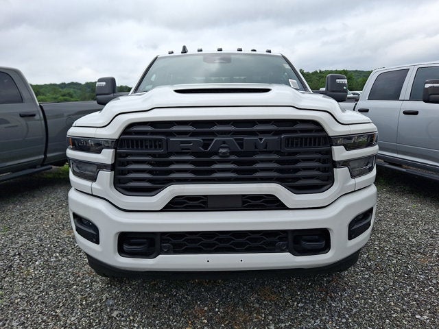2026 RAM 2500 Black Express w/ 6'4 Short Bed
