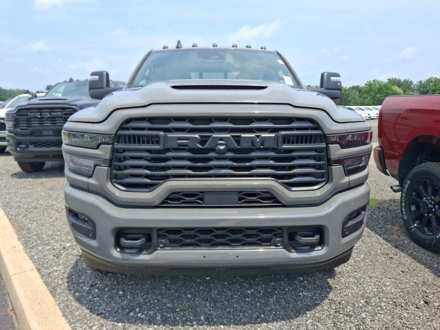 2026 RAM 2500 Black Express w/ 6'4 Short Bed