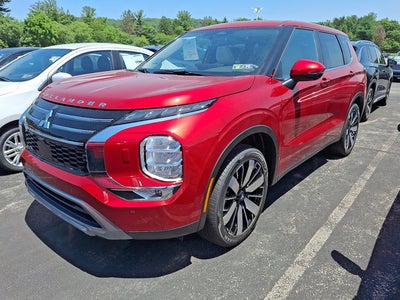 2025 Mitsubishi Outlander SE