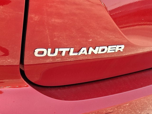 2025 Mitsubishi Outlander SE