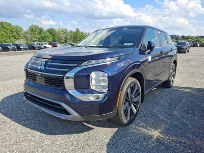 2026 Mitsubishi Outlander SE