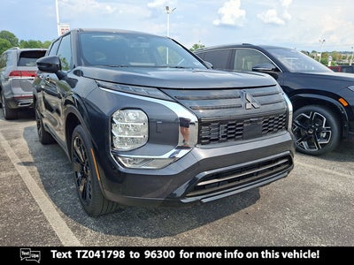 2026 Mitsubishi Outlander LE