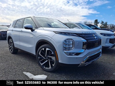 2025 Mitsubishi Outlander Plug-In Hybrid SE