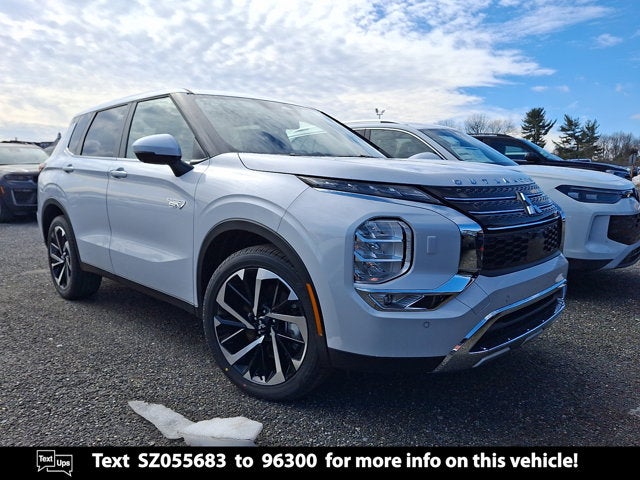 2025 Mitsubishi Outlander Plug-In Hybrid SE