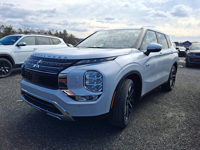 2025 Mitsubishi Outlander Plug-In Hybrid SE